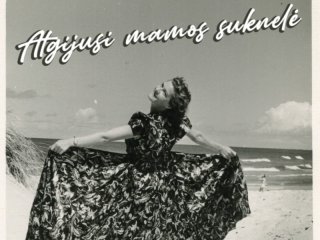 Kviečiame į retro performansą „Atgijusi mamos suknelė“ Zarasų viešojoje bibliotekoje