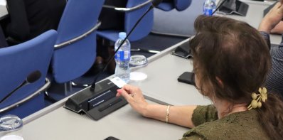 Tarybos posėdyje iš darbotvarkės išbrauktas vienas klausimas, pristatyta Jaunimo reikalų tarybos...