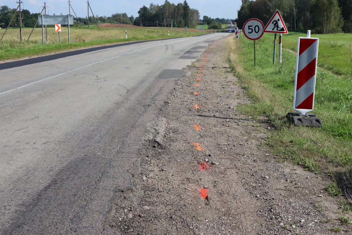 Krašto kelias Nr. 117 Zarasai–Bradesiai–Obeliai nuo Zarasų miesto ribos iki Suvieko kelio sankryžos