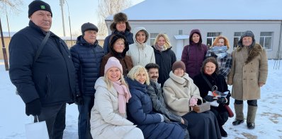 Zarasuose atidengtas Kraštiečių suoliukas – simbolinė žinia diasporai: „Mes jūsų laukiame“